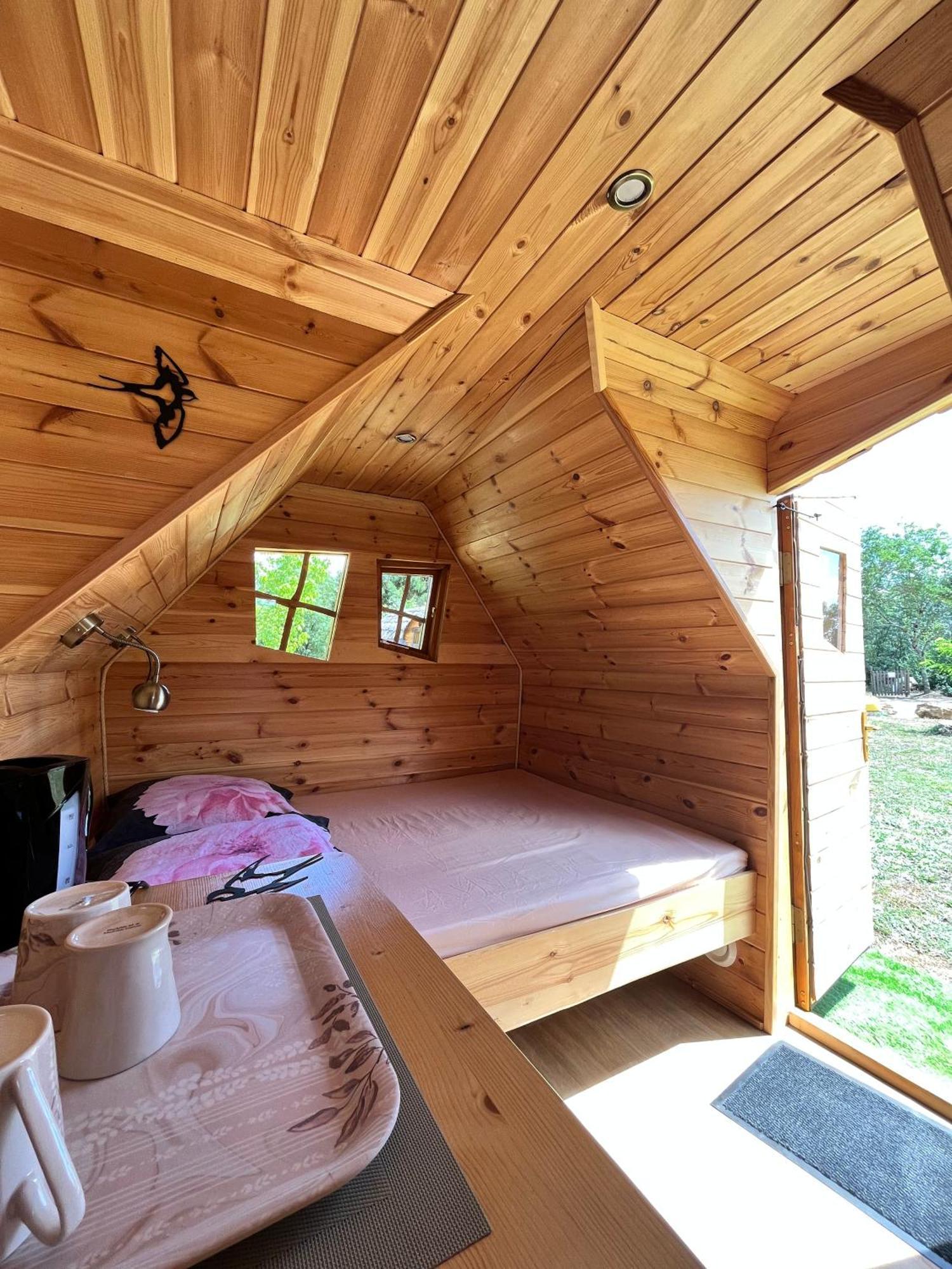 Auberge De L'Hirondelle Saint-Cirq  Esterno foto